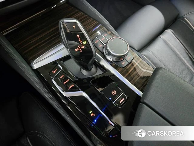 BMW 5 Series (G30) 2022 Серый из Кореи, фото 4