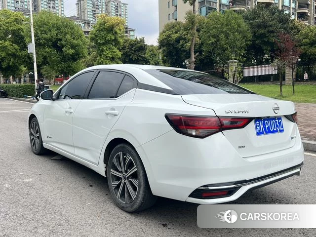 Nissan Xuan Yi 2024 Белый из Китая, фото 4