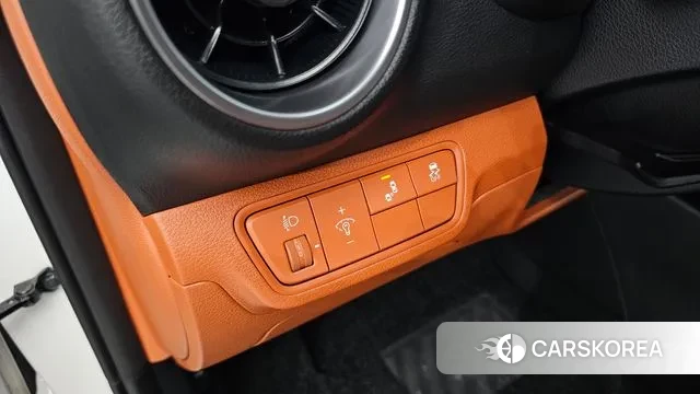 Kia The New K3 2nd generation 2023 Белый из Кореи, фото 4