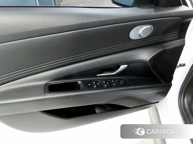 Hyundai Avante (CN7) 2022 Белый из Кореи, фото 4