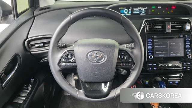 Toyota Prius 4th Generation 2021 Белый из Кореи, фото 4