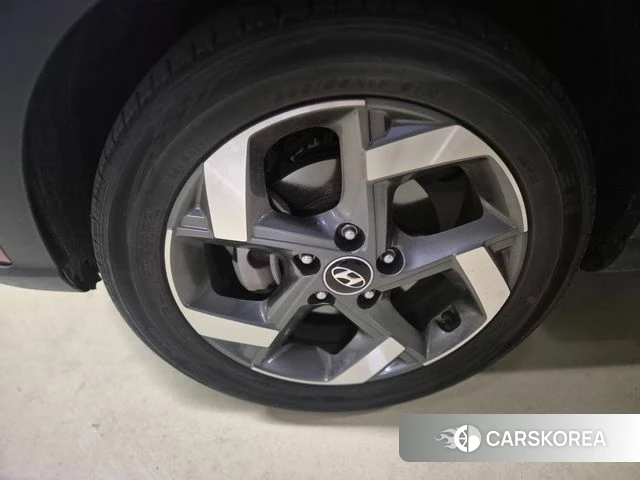 Hyundai Venue 2022 Красный из Кореи, фото 4