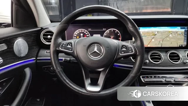 Mercedes-Benz E-Class W213 2018 Белый из Кореи, фото 4