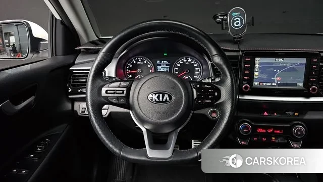 Kia Stonic 2018 Белый из Кореи, фото 4