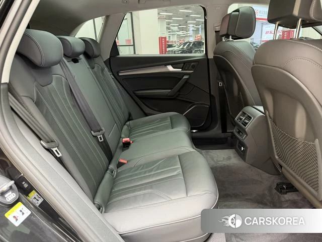 Audi Q5L 2022 Черный из Китая, фото 4