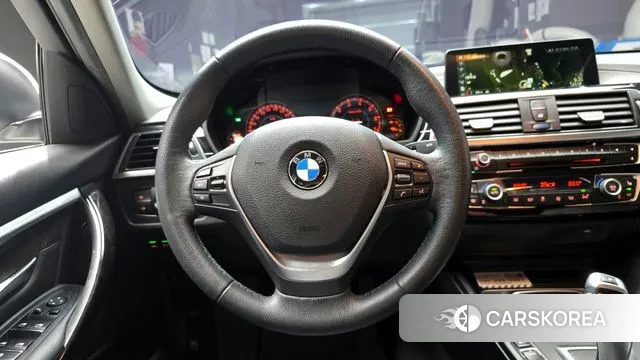 BMW 3 Series (F30) 2018 Белый из Кореи, фото 4