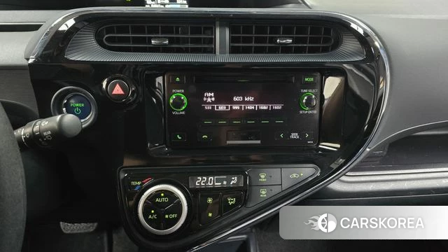 Toyota Prius C 2019 Серебряный из Кореи, фото 4