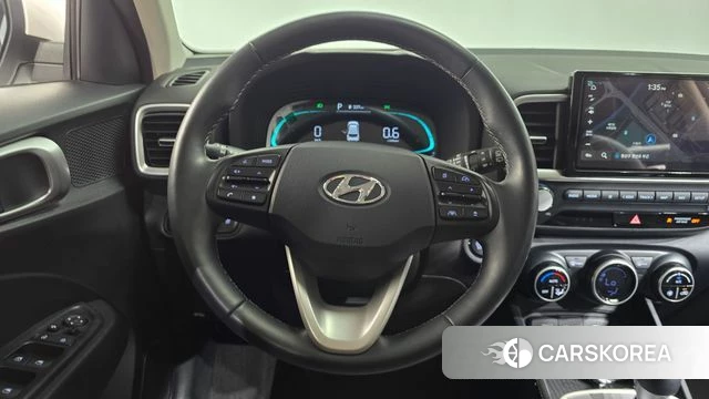 Hyundai Venue 2023 Белый из Кореи, фото 4