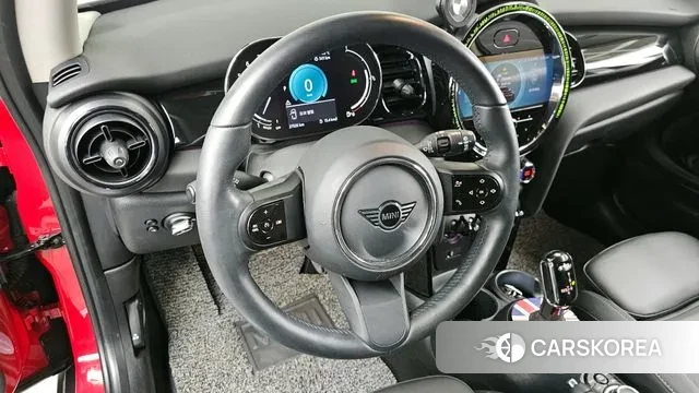 Mini Cooper 2023 Красный из Кореи, фото 4