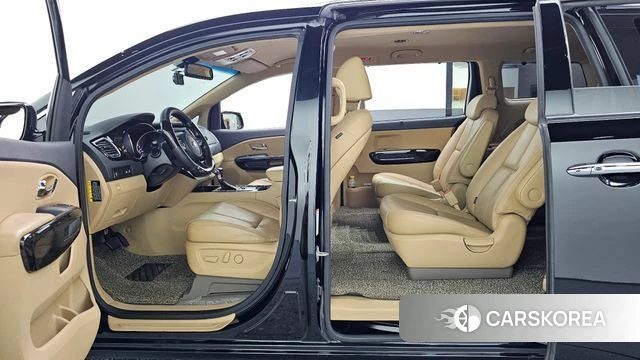 Kia The New Carnival 2018 Черный из Кореи, фото 4