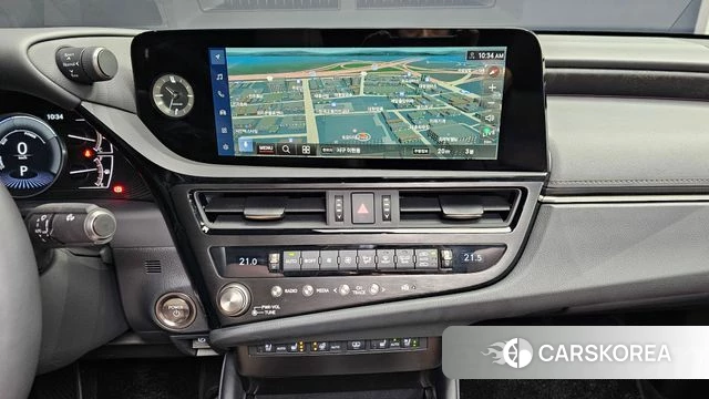 Lexus ES300h 7th generation 2026 Серый из Кореи, фото 4