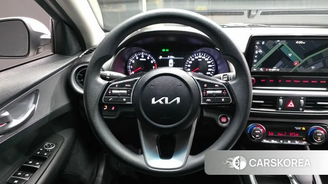 Kia The New K3 2nd generation 2022 Белый из Кореи, фото 4