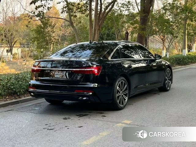 Audi A6L 2024 Серебристо-серый из Китая, фото 4