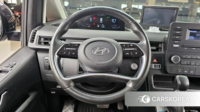 Hyundai Staria 2022 Черный из Кореи, фото 4