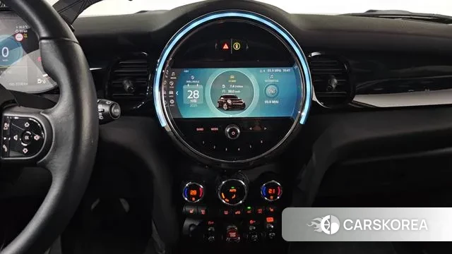 Mini Cooper 2021 Жемчужный цвет из Кореи, фото 4