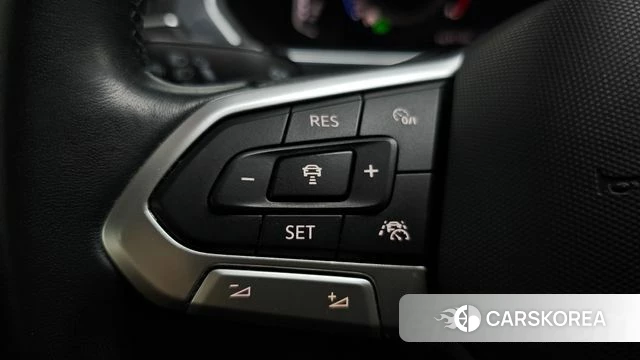 Volkswagen Tiguan second Generation 2022 Серебряный из Кореи, фото 4