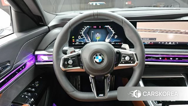 BMW 7 Series (G70) 2026 Серебристо-серый из Кореи, фото 4