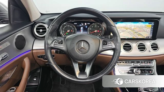 Mercedes-Benz E-Class W213 2018 Серый из Кореи, фото 4