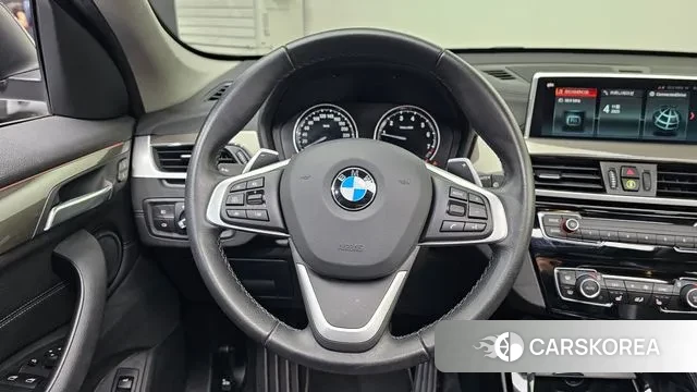 BMW X1 (F48) 2021 Черный из Кореи, фото 4