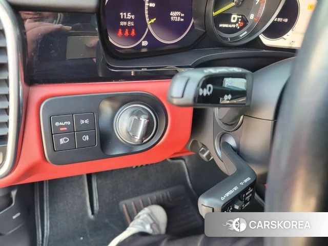 Porsche Cayenne (PO536) 2022 Светло-серебряный цвет из Кореи, фото 4