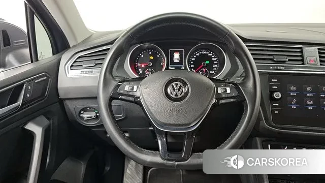Volkswagen Tiguan second Generation 2018 Серый из Кореи, фото 4