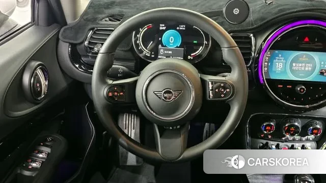 Mini Cooper Clubman 2023 Черный из Кореи, фото 4