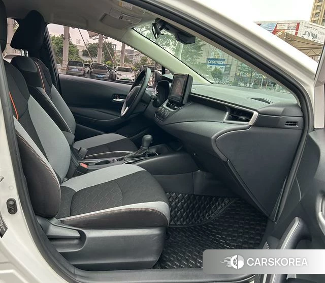 Toyota Corolla 2022 Белый из Китая, фото 4