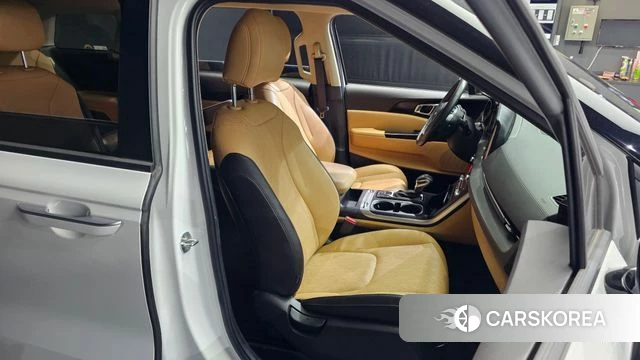Kia Carnival 4th generation 2023 Белый из Кореи, фото 4