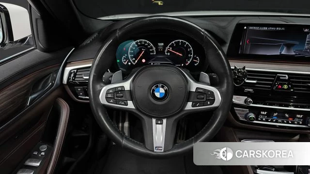 BMW 5 Series (G30) 2019 Белый из Кореи, фото 4