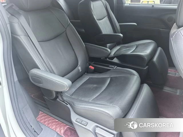 Toyota Saina 2022 Белый из Китая, фото 4