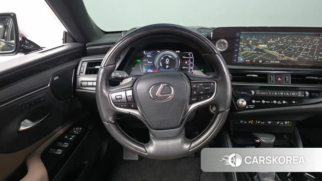 Lexus ES300h 7th generation 2023 Черный из Кореи, фото 4