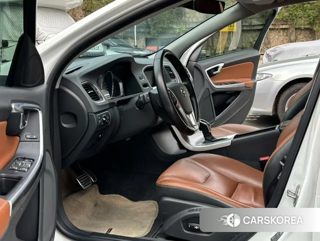 Volvo S60 2018 Белый из Китая, фото 4