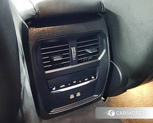 BMW i4 2023 Черный из Кореи, фото 4