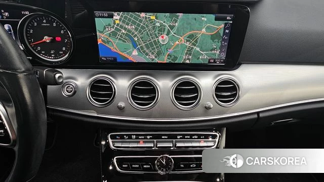 Mercedes-Benz E-Class W213 2019 Белый из Кореи, фото 4
