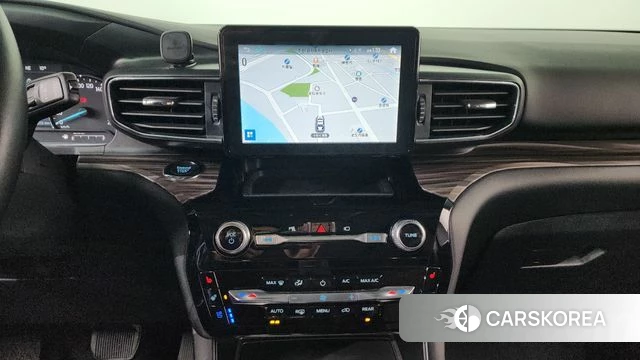 Ford Explorer 6th Generation 2022 Белый из Кореи, фото 4