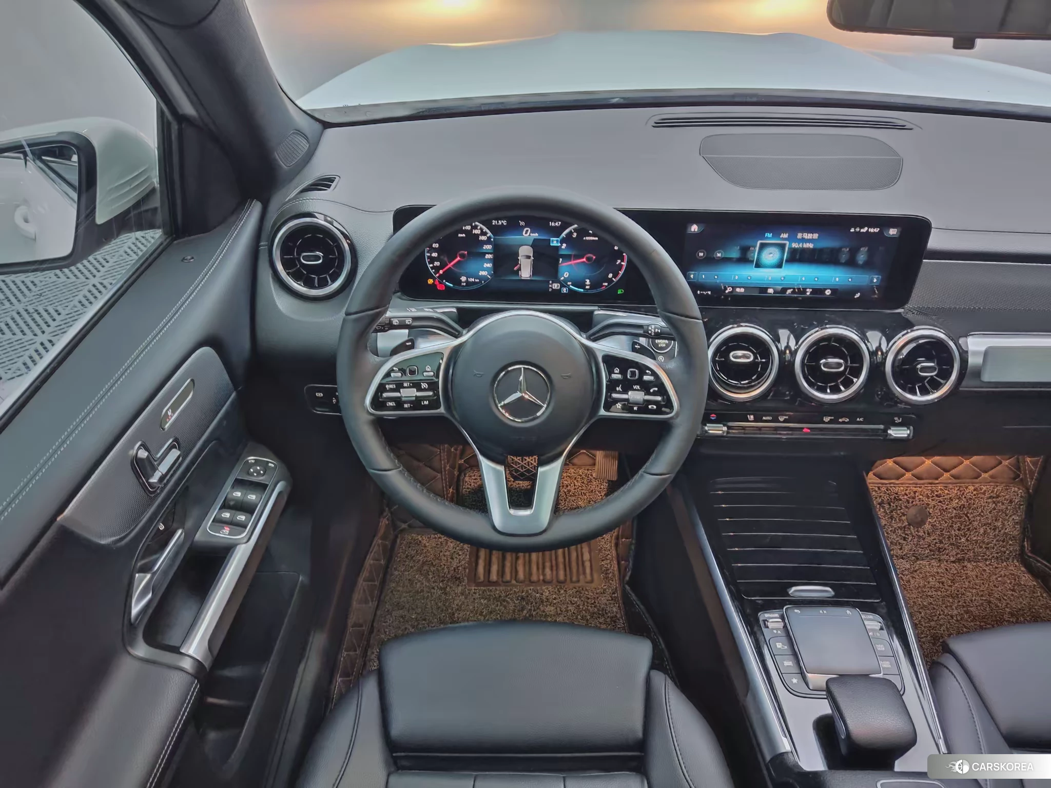 Mercedes-Benz GLB 2021 Белый из Китая, фото 4