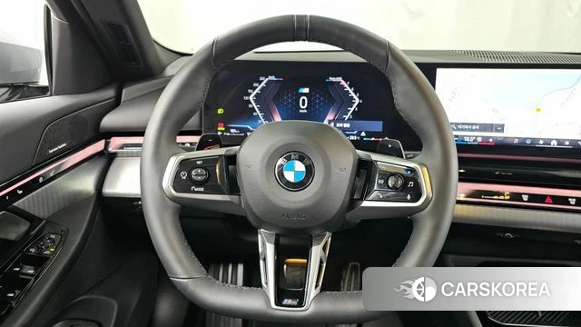 BMW 5 Series (G60) 2026 Цвет галактики из Кореи, фото 4