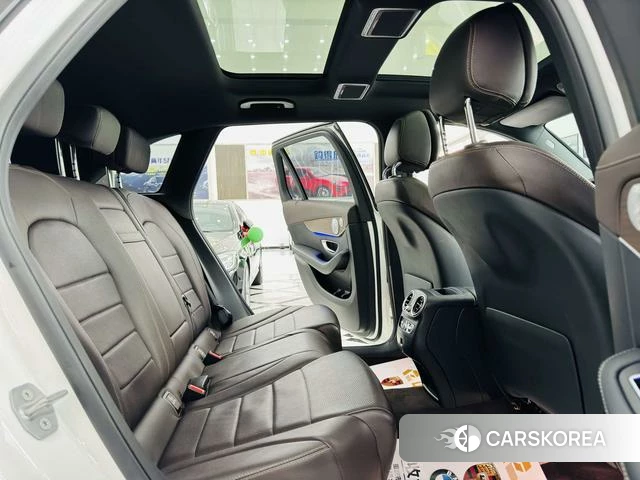 Mercedes-Benz GLC 2021 Белый из Китая, фото 4
