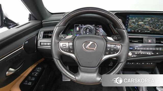 Lexus ES300h 7th generation 2024 Серый из Кореи, фото 4