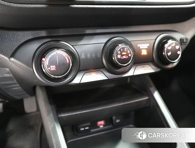 Kia The New K3 2nd generation 2023 Белый из Кореи, фото 4