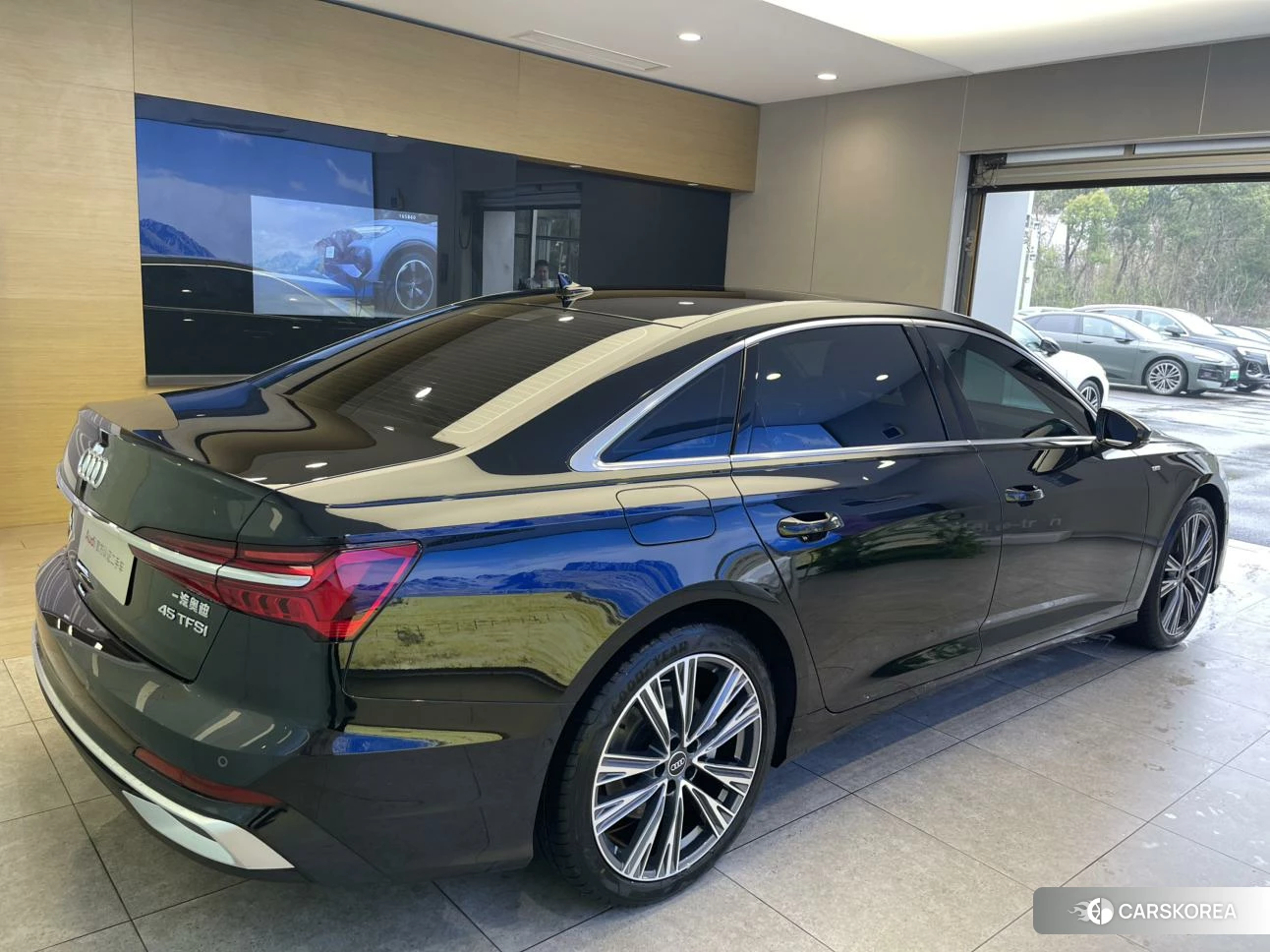 Audi A6L 2025 Черный из Китая, фото 4
