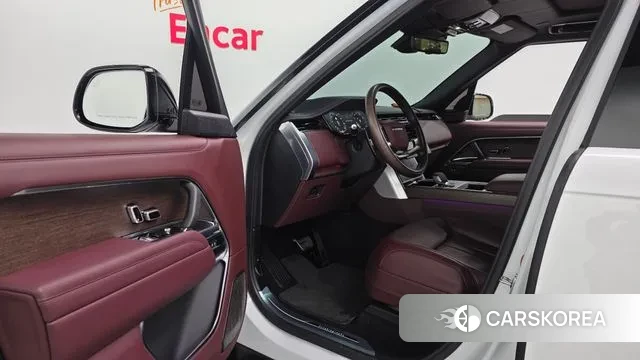 Land Rover Range Rover 5th Generation 2024 Белый из Кореи, фото 4