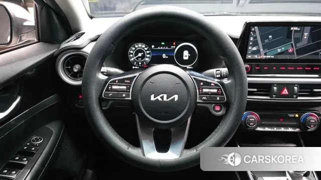 Kia The New K3 2nd generation 2021 Белый из Кореи, фото 4