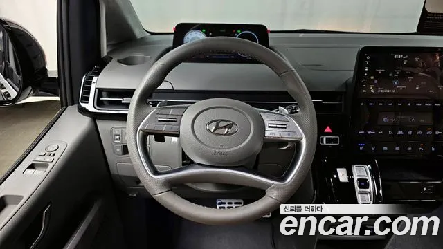 Hyundai Staria 2023 Белый из Кореи, фото 4