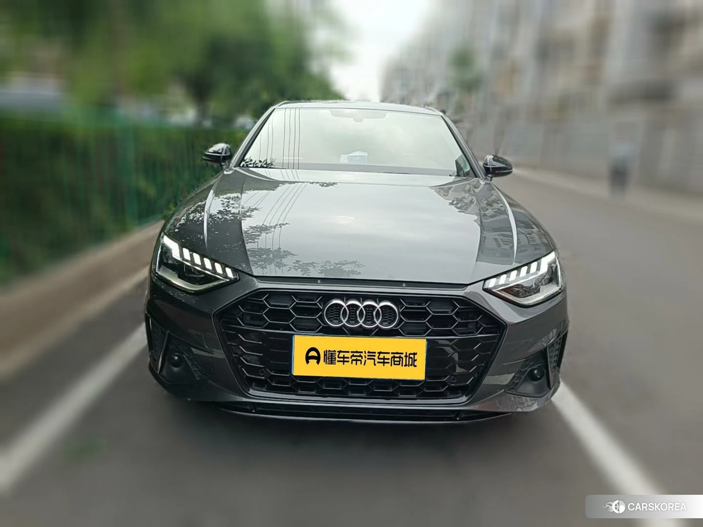 Audi A4L 2021 Темно-серый из Китая, фото 4