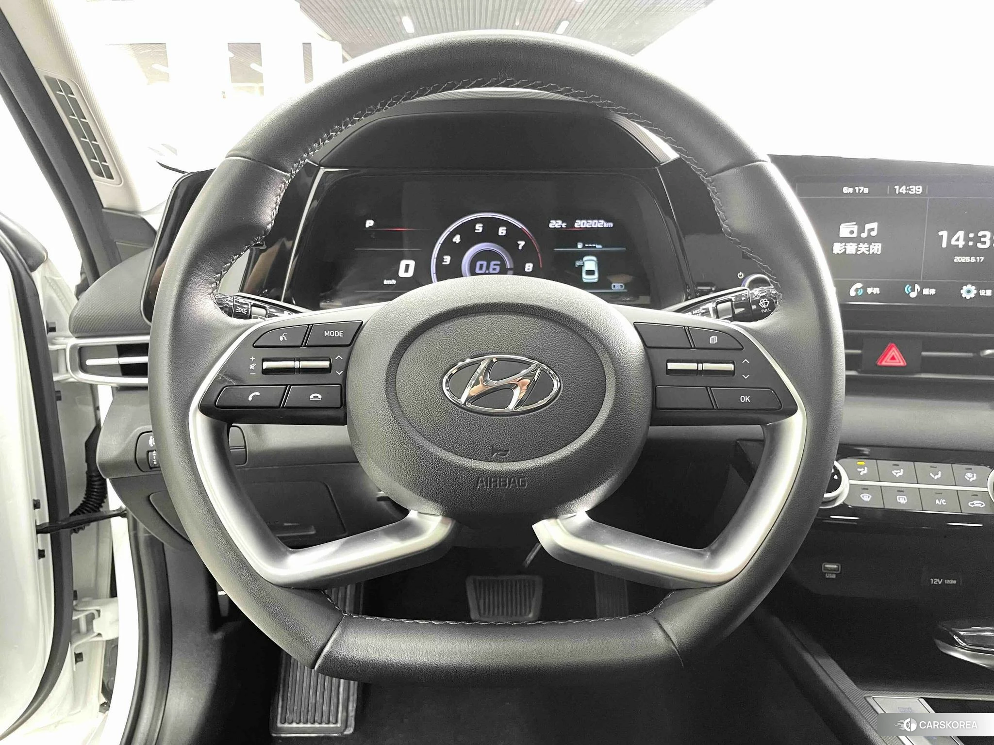 Hyundai Elantra 2022 Белый из Китая, фото 4