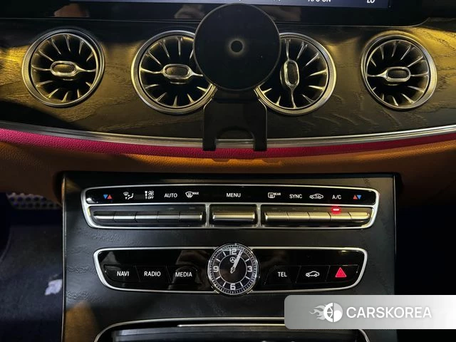 Mercedes-Benz E-Class W213 2018 Белый из Кореи, фото 4