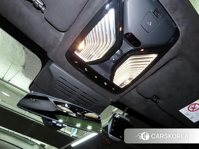 BMW X7 (G07) 2024 Черный из Кореи, фото 4