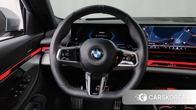 BMW 5 Series (G60) 2024 Серебристо-серый из Кореи, фото 4