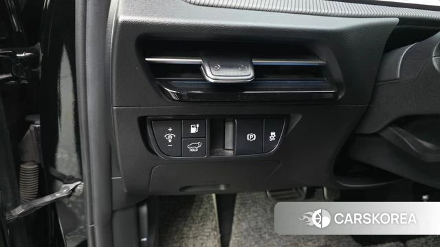 Kia EV6 2023 Черный из Кореи, фото 4